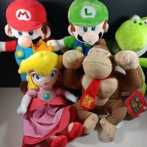 Nintendo Super Mario Brothers Set of 5 Plush Luigi Yoshi Peaches 10" New